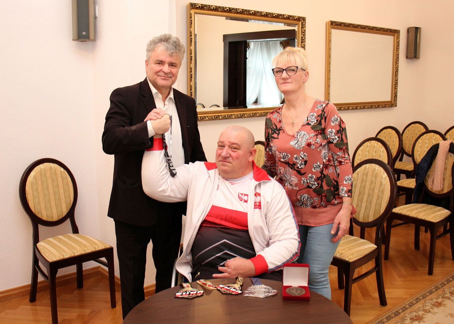 Dariusz Gabrynowicz z medalem Burmistrza Lęborka