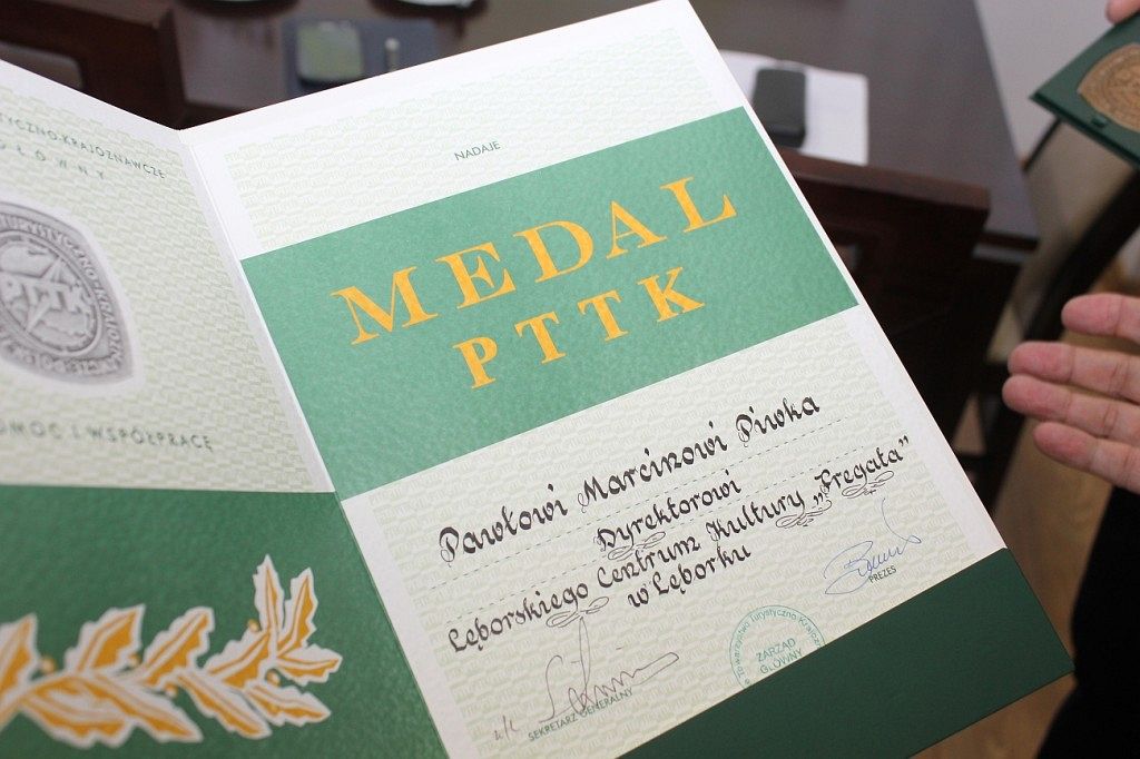 Medal PTTK za pomoc i współpracę