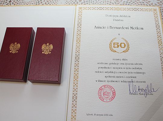 Jubileusz 50-lecia małżeństwa i medal dla Państwa 39614