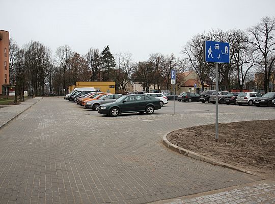 Nowy parking przy ul. Konopnickiej i Alei Wolności 46878