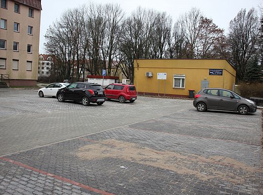 Nowy parking przy ul. Konopnickiej i Alei Wolności 46882