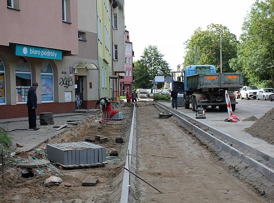 Przy ulicy Wojska Polskiego powstaje droga dla 51557