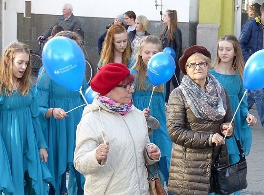 Marsz dla Autyzmu przeszedł ulicami Lęborka 14152