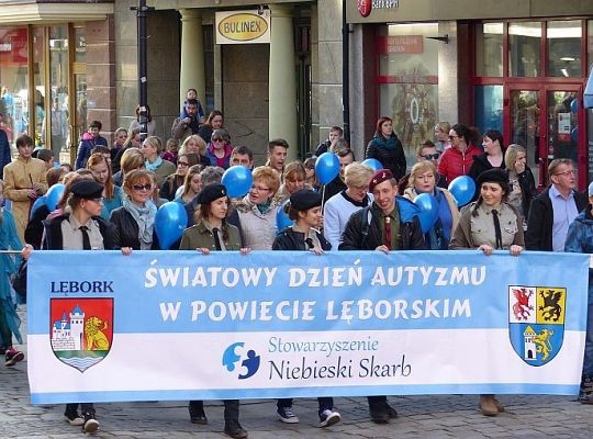 Marsz dla Autyzmu przeszedł ulicami Lęborka 14172