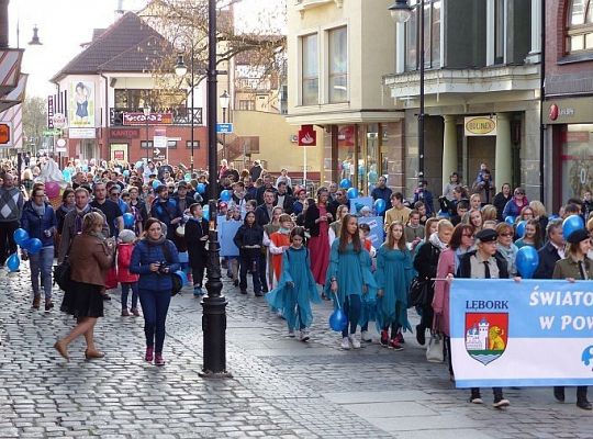 Marsz dla Autyzmu przeszedł ulicami Lęborka 14173