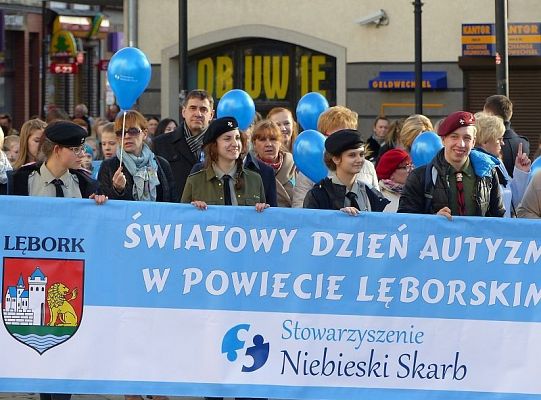Marsz dla Autyzmu przeszedł ulicami Lęborka 14177