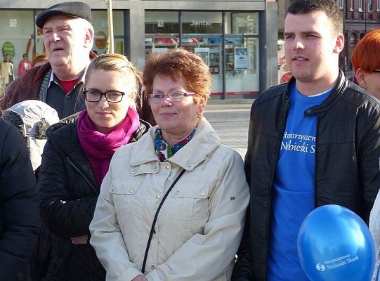 Marsz dla Autyzmu przeszedł ulicami Lęborka 14183