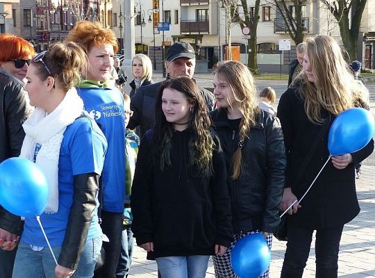 Marsz dla Autyzmu przeszedł ulicami Lęborka 14184