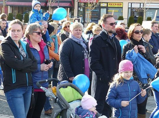 Marsz dla Autyzmu przeszedł ulicami Lęborka 14187