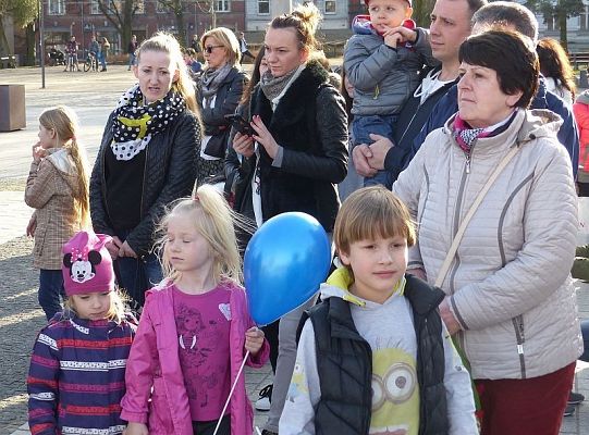 Marsz dla Autyzmu przeszedł ulicami Lęborka 14191