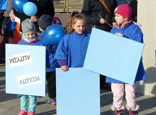 Marsz dla Autyzmu przeszedł ulicami Lęborka 14198