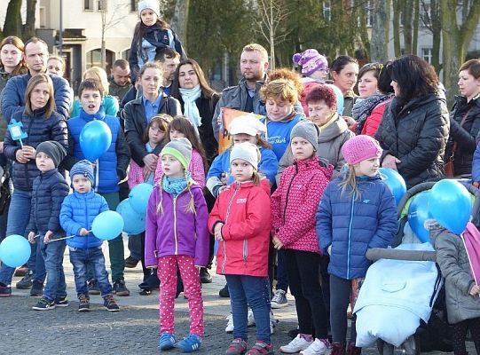 Marsz dla Autyzmu przeszedł ulicami Lęborka 14229