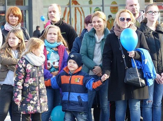 Marsz dla Autyzmu przeszedł ulicami Lęborka 14230