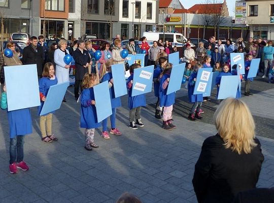 Marsz dla Autyzmu przeszedł ulicami Lęborka 14232