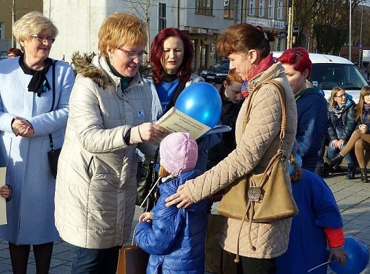 Marsz dla Autyzmu przeszedł ulicami Lęborka 14244