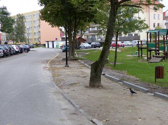 Nowe miejsca parkingowe przy Wojska Polskiego 21599