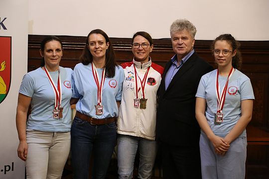 Spektakularny Sukces Lęborskich Karateków na XI 52133
