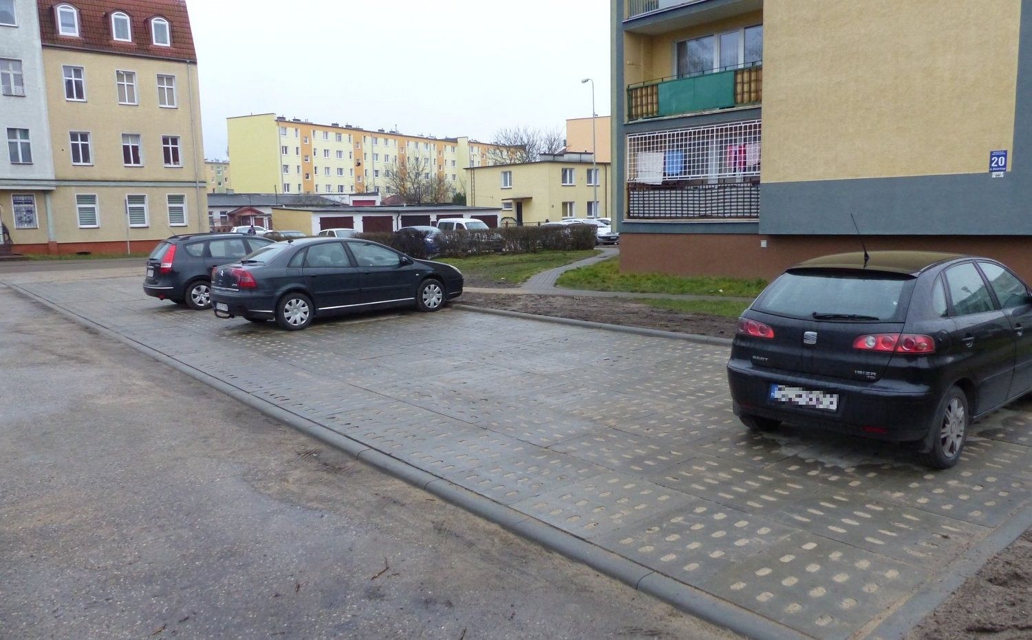 20 nowych miejsc parkingowych przy ulicy