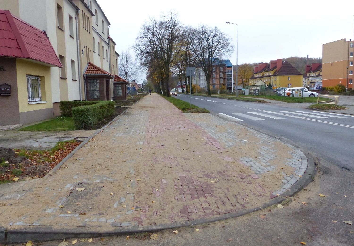 Ciąg pieszo-rowerowy na Krzywoustego wyremontowany