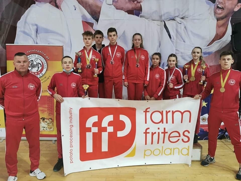 Shotokan Lębork z workiem medali w Legnicy