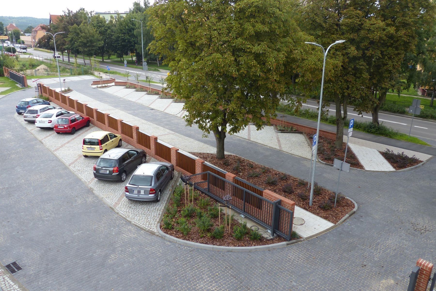 Przy „Jedynce” otwarto nowy dziedziniec dla