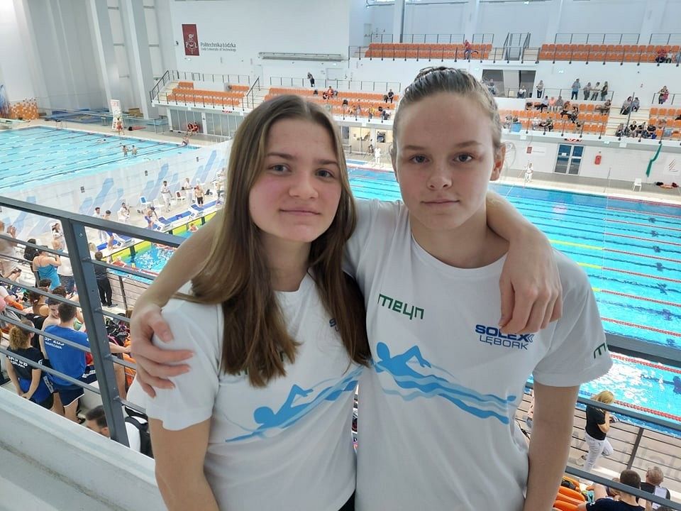 Sukcesy lęborskich pływaczek
