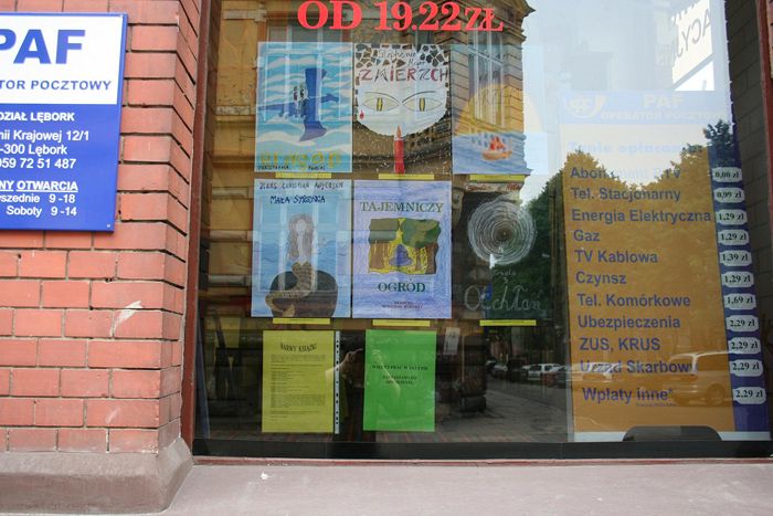 Najbardziej kolorowe okładki książek w witrynie