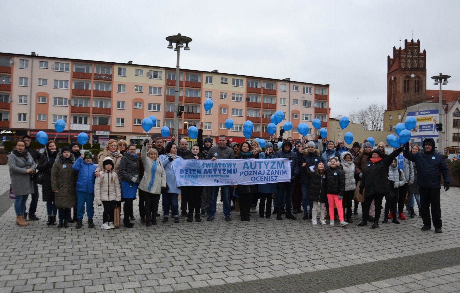 W solidarności z osobami z autyzmem. Lębork na