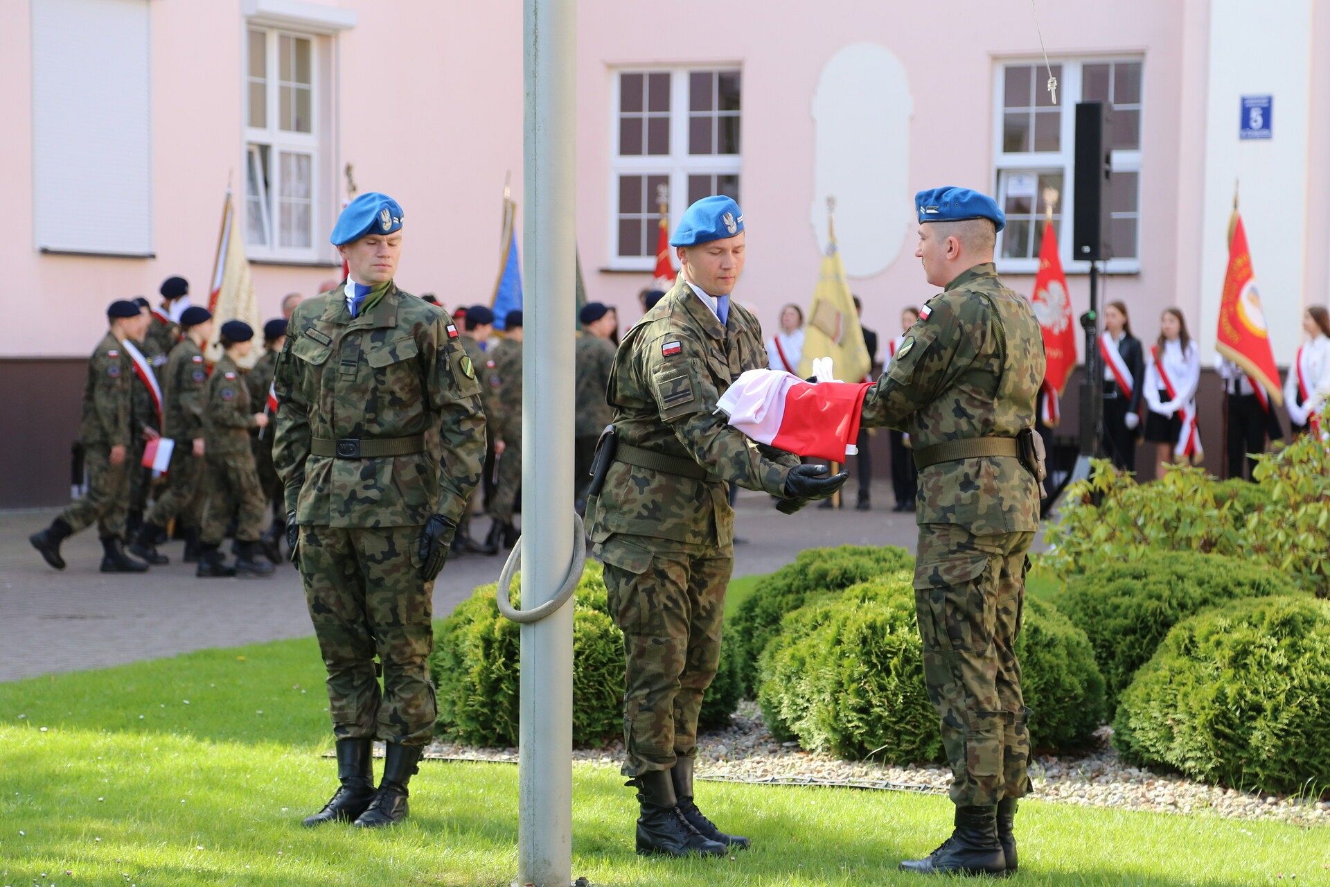 Dzień Flagi RP – uroczystość przed Starostwem