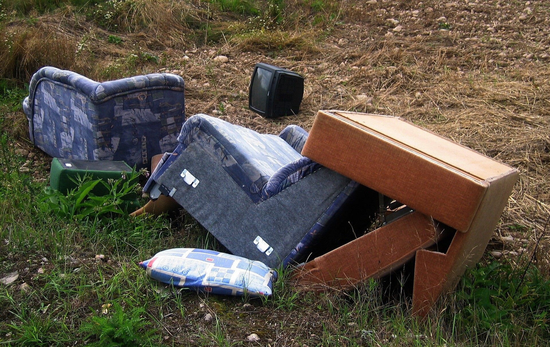 Zbiórka odpadów wielkogabarytowych i zużytych opon