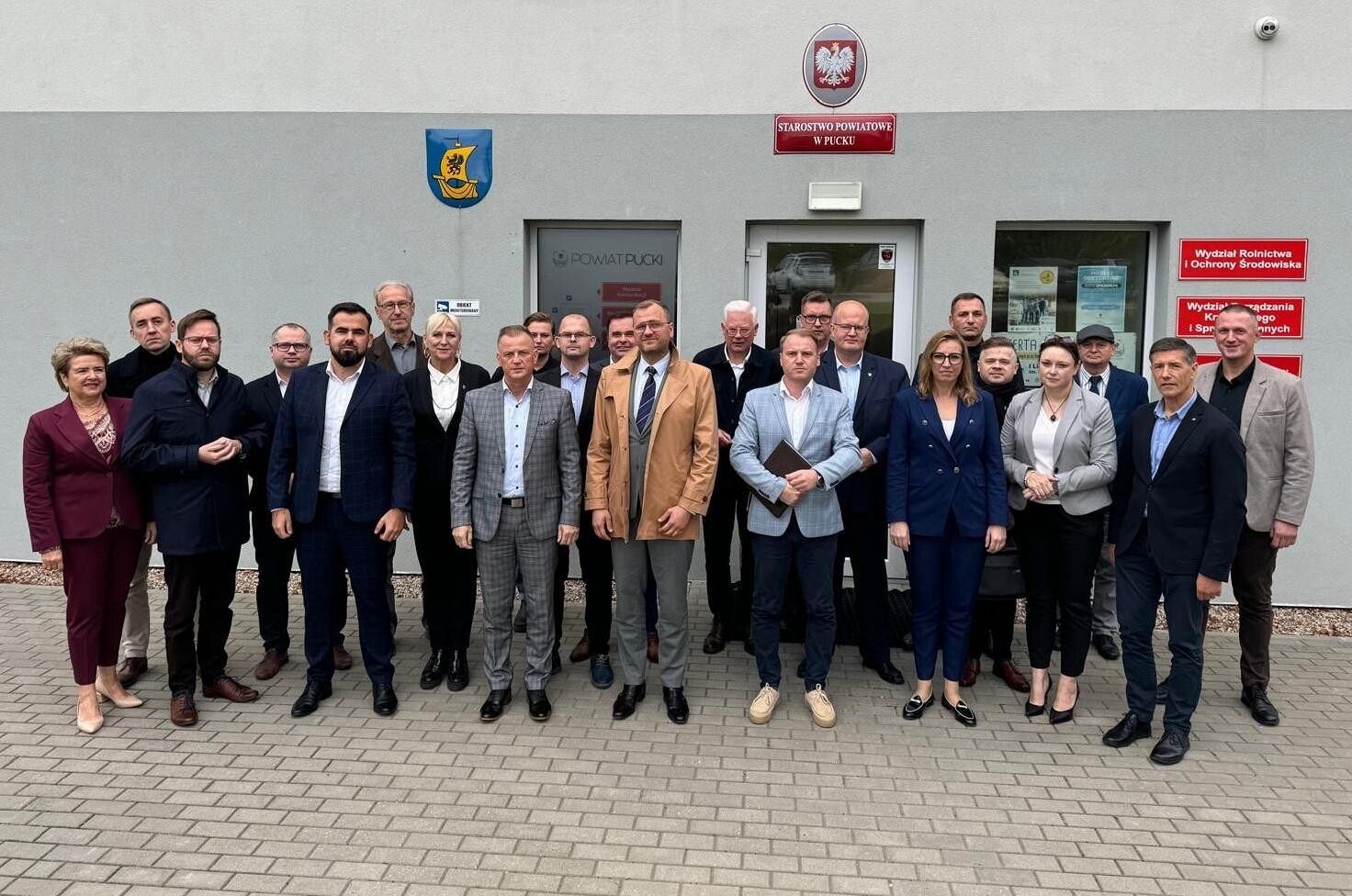 Budowa elektrowni jądrowej. Samorządowcy chcą