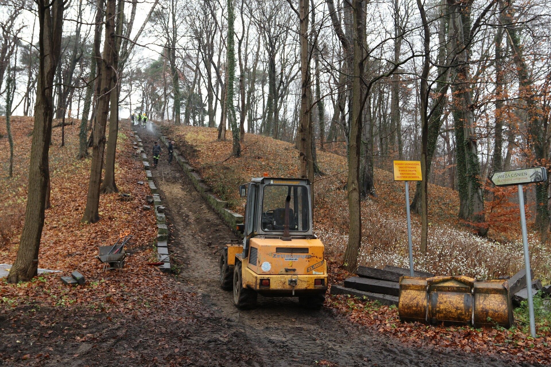 Kolejny etap renowacji schodów prowadzących do