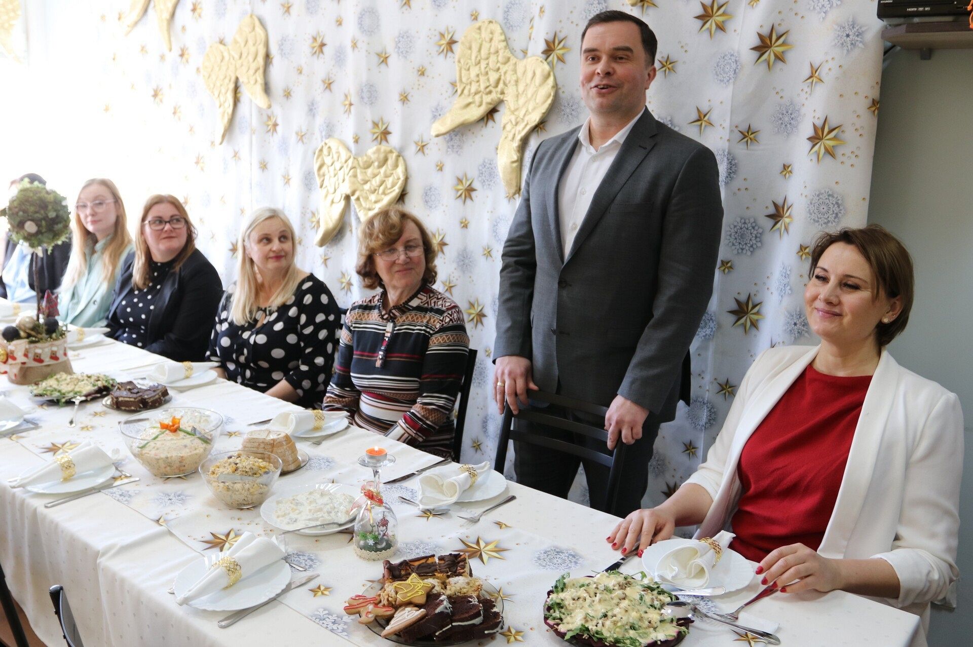 Burmistrz na spotkaniu wigilijno – noworocznym w