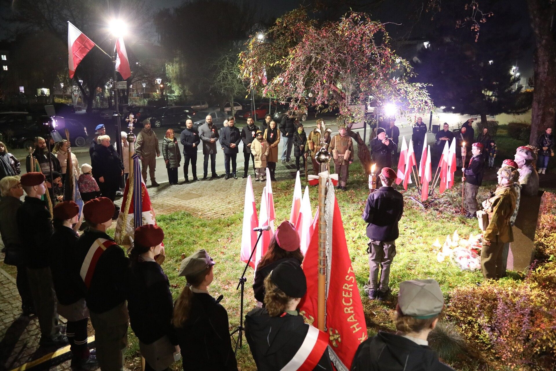 Capstrzyk z harcerzami z okazji Święta