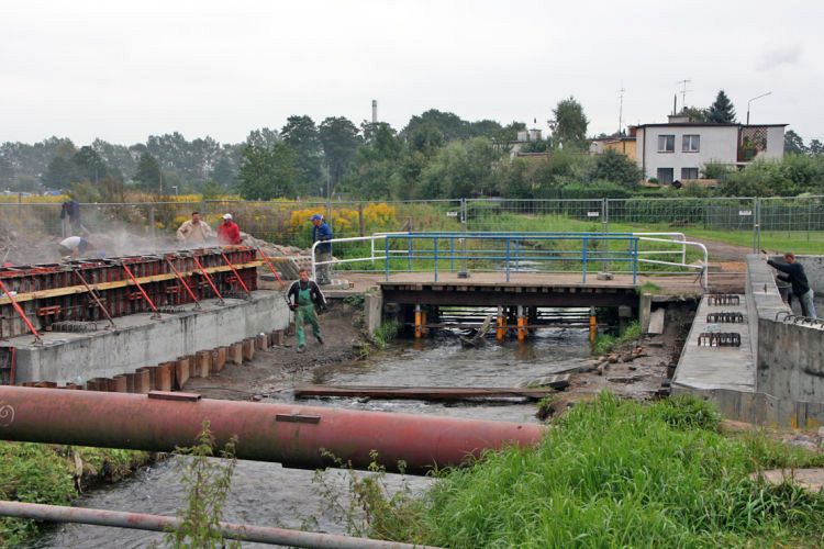 Most na rzece Okalicy - budowa trwa
