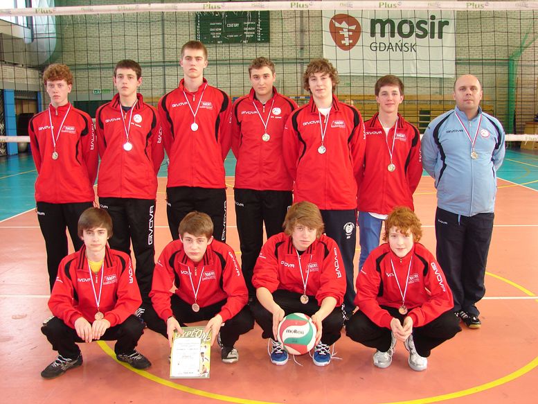 Srebrny medal młodzików SPS Lębork w województwie