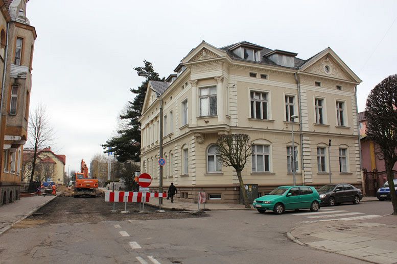 Rozpoczęły się prace na odcinku ul. Armii Krajowej