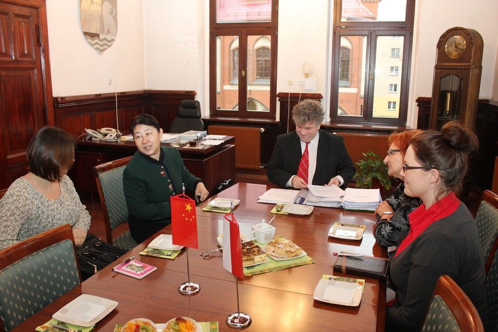 Wizyta Konsula Chin w ratuszu