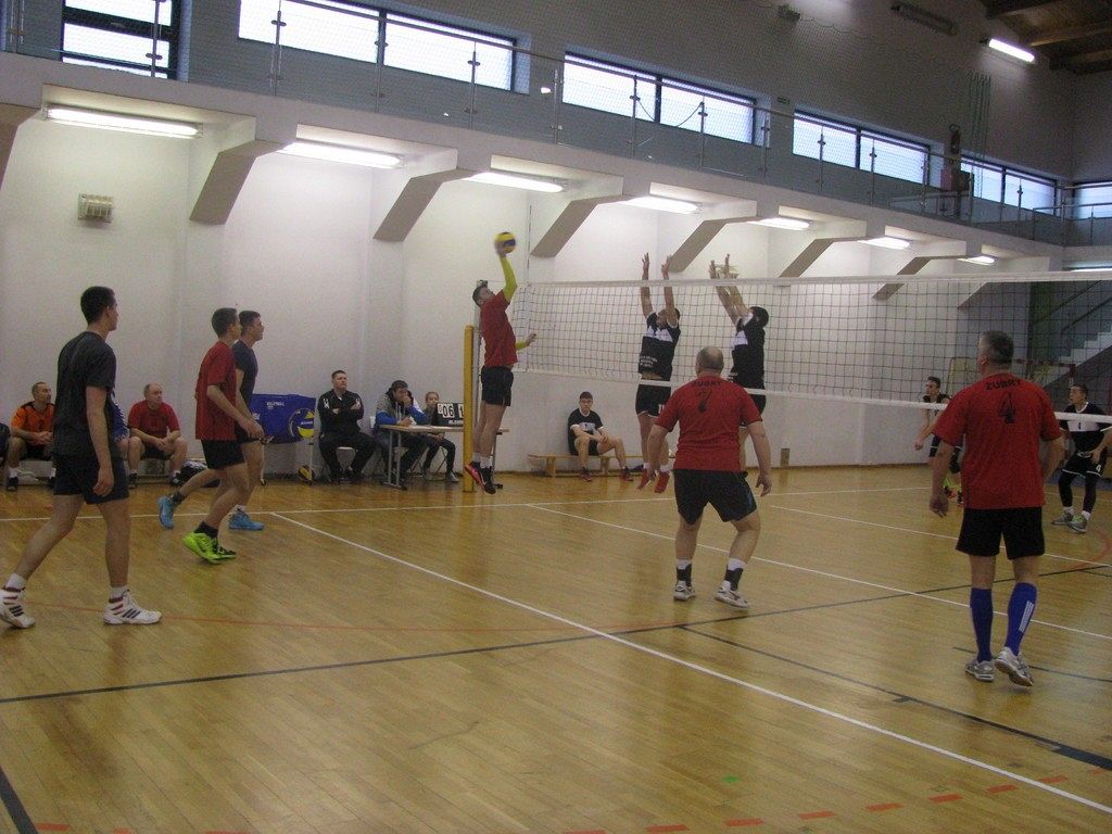 IV kolejka Amatorskiej Ligi Siatkówki w Lęborku