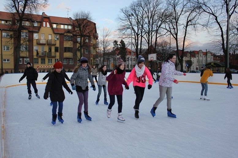 2 stycznia otwarcie lodowiska