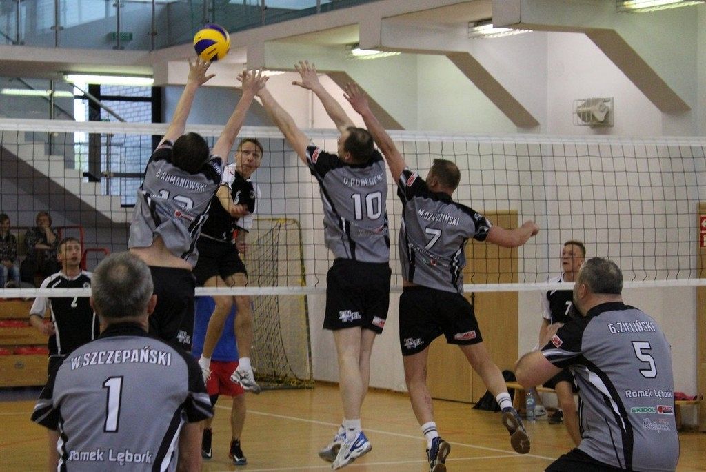 Bojan Żubry mistrzem Amatorskiej Ligi Siatkówki