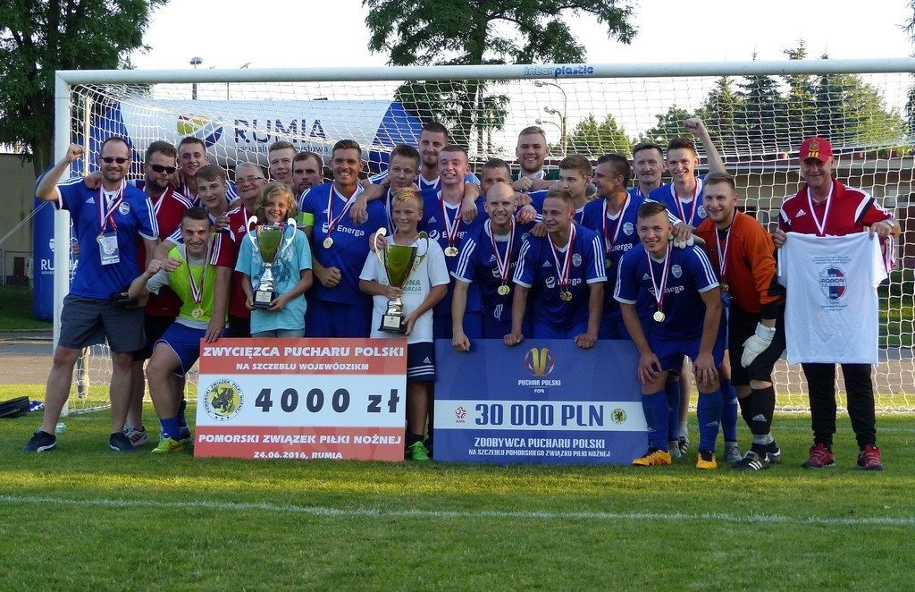 Pogoń na tronie w podwójnej koronie!