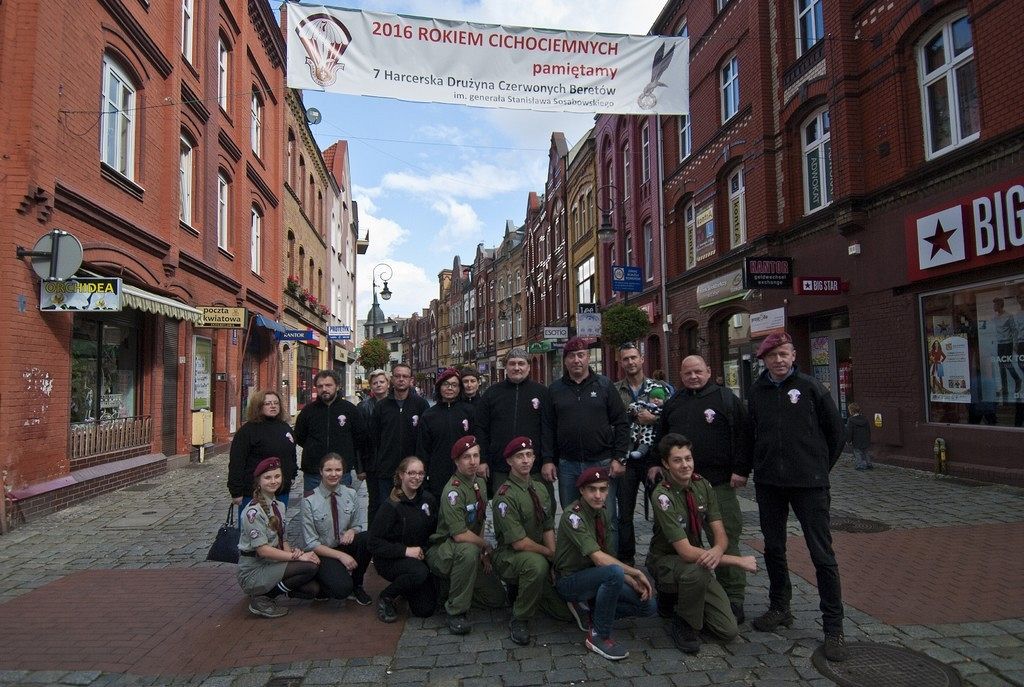 Harcerze pamiętaja o Cichociemnych