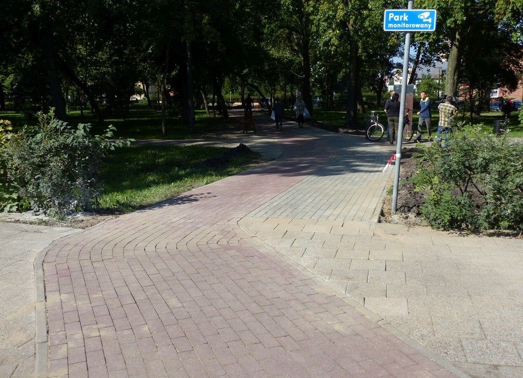 Ścieżka rowerowa otwarta. Bezpieczny przejazd