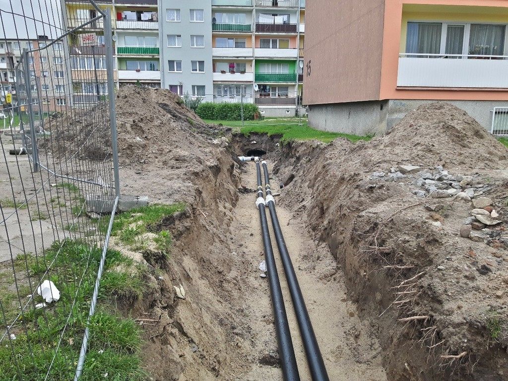 Przebudowa sieci ciepłowniczej przy E. Plater