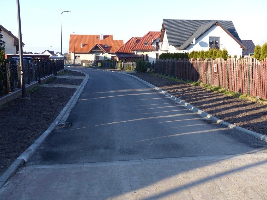 Kanalizacja deszczowa i nowy asfalt na