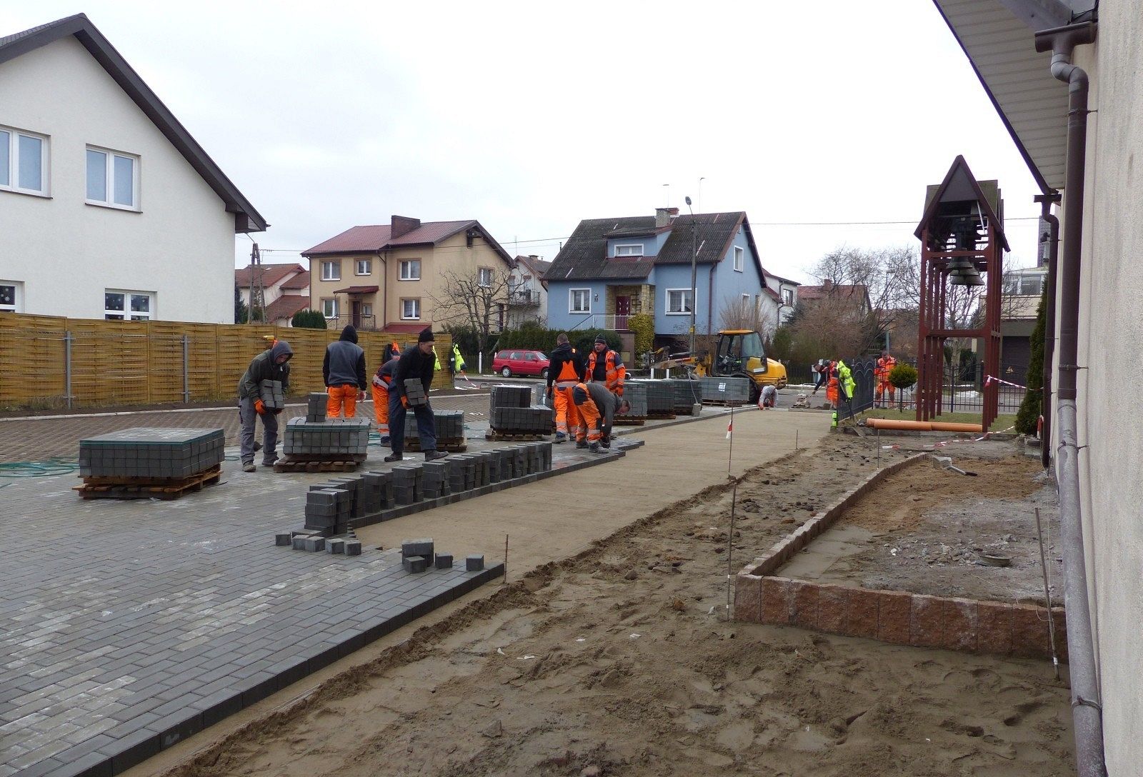 Budowa drogi i parkingu przy ulicy Kasztanowej