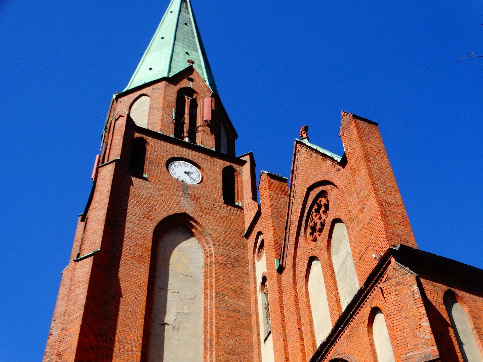 Remont kościelnej wieży w ramach projektu „Skarby