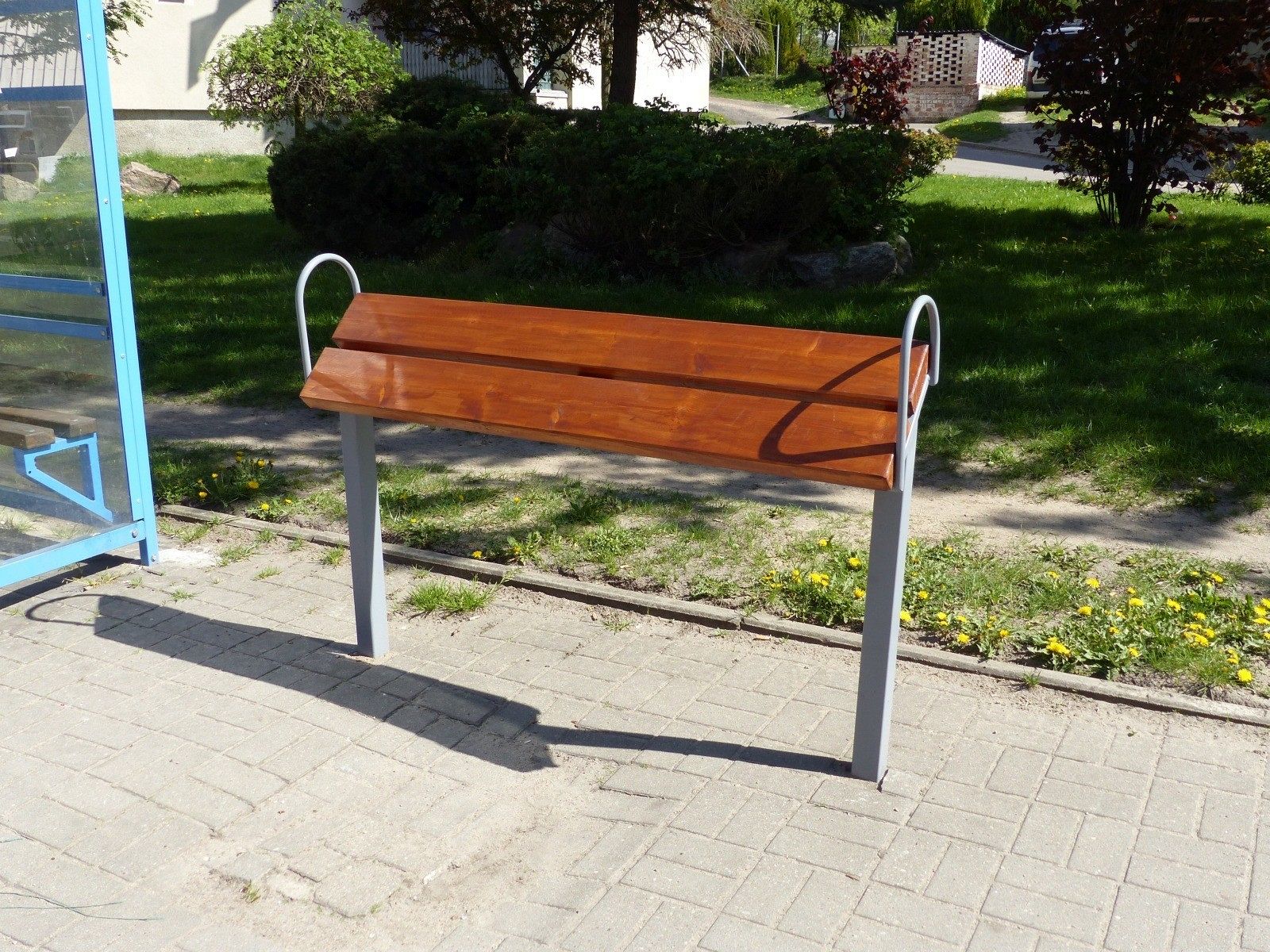 Przysiadki na przystankach autobusowych