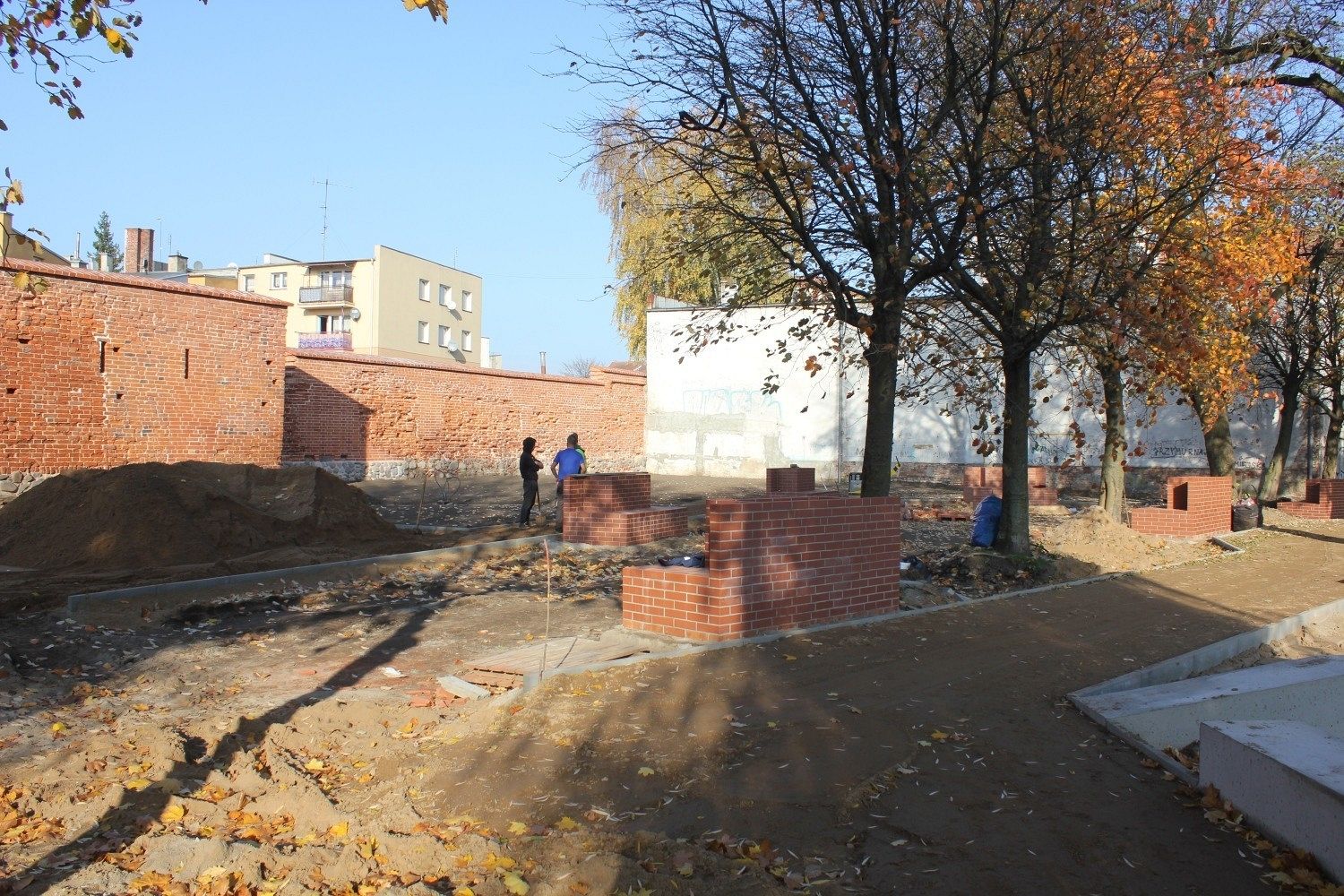 Skwer przy Przymurnej. Budowa zgodnie z planem